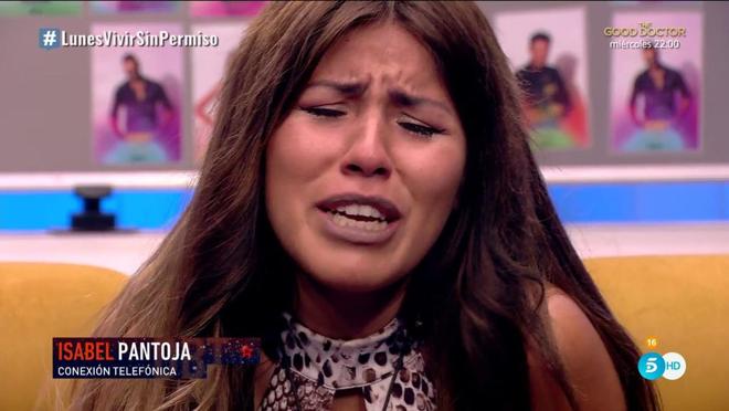Chabelita llorando en el confesionario de «GH VIP» durante la llamada de su madre