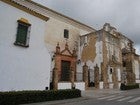 La iglesia de Santa es parte de un convento construido extramuros en Carmona