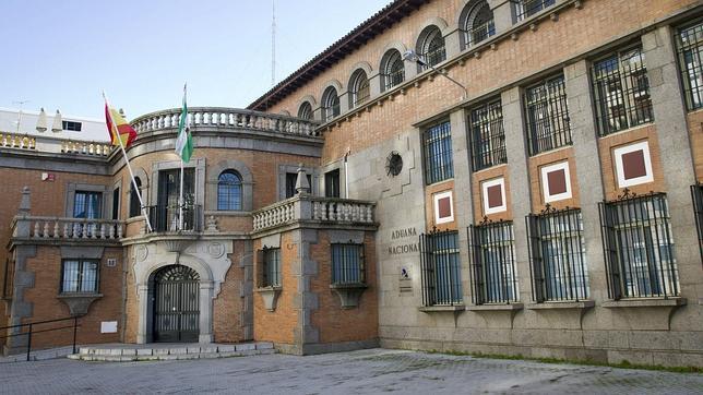 Los ladrones de la droga de la aduana de Huelva coaccionaron al agente de seguridad