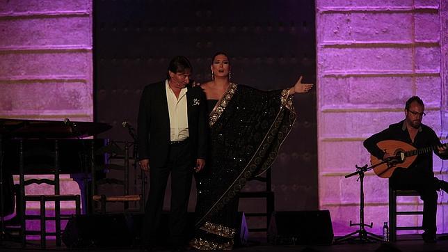 Marina Heredia y su padre, Jaime el Parrón, anoche en el Alcázar