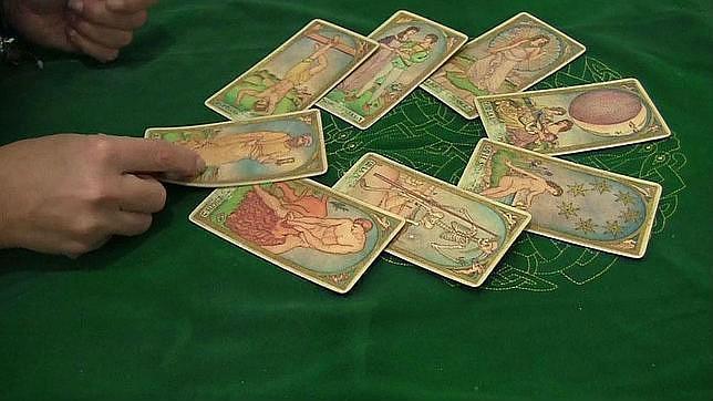 El detenido se valía del Tarot para, presuntamente, abusar de las mujeres