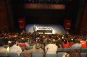 Los representantes de la cultura andaluza llenaron aforo del teatro Central para expresar su opinión sobre la guerra. J.M.SERRANO