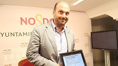 El Ayuntamiento desbloquea casi un centenar de licencias de apertura