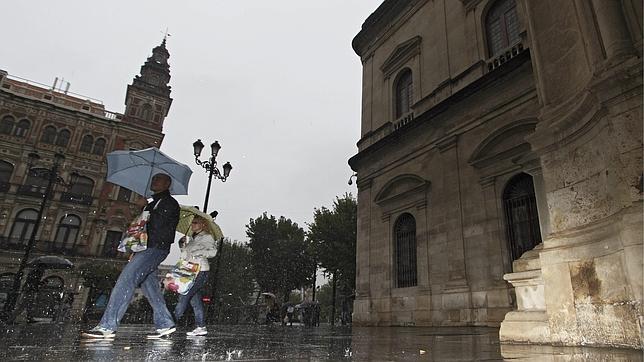 Alerta roja en Málaga y naranja en Sevilla, Granada, Almería y Córdoba
