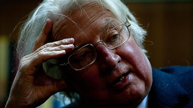 El historiador Hugh Thomas gana el premio Joaquín Romero Murube