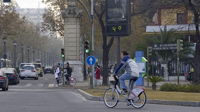 Un frente de aire polar adelanta el invierno en Sevilla