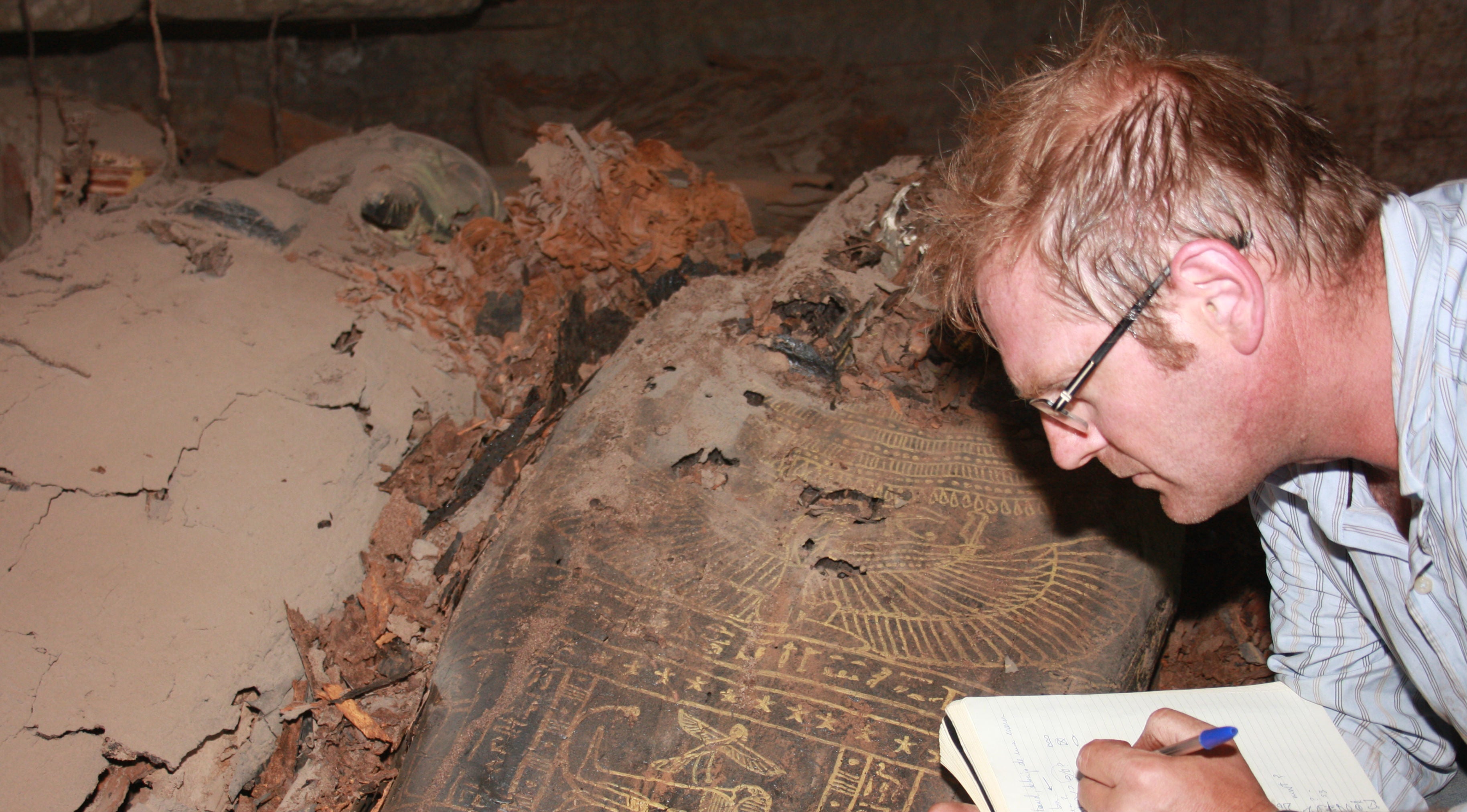 Alejandro Jiménez, en una excavación en Egipto