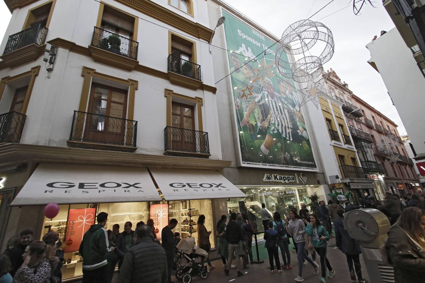 La inauguración de la nueva tienda del Real Betis, en imágenes