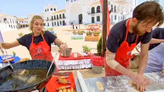 Los aspirantes, muy atareados, durante la prueba de exteriores en Almonte