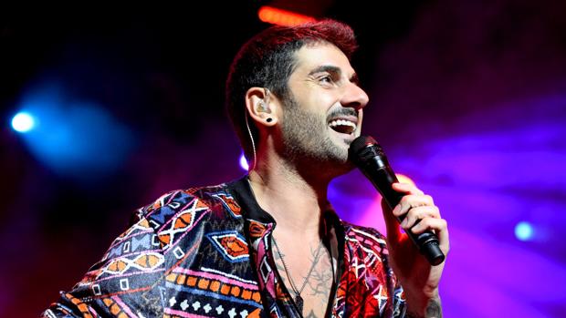 Melendi durante su concierto en Starlite