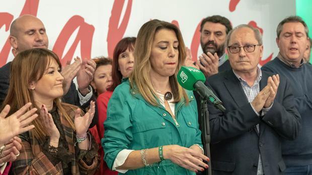 Susana Díaz, con cara de circunstancias tras los malos resultados del PSOE