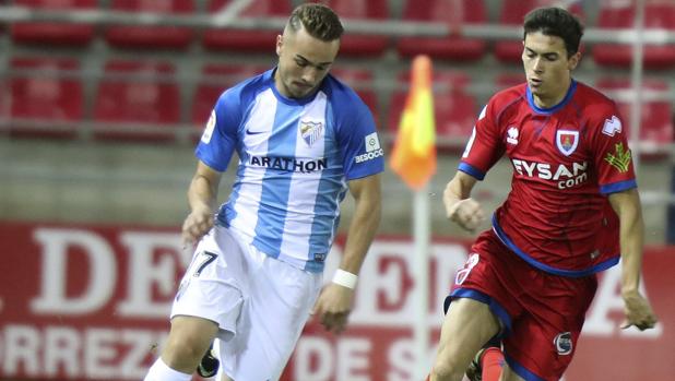 El malaguista Javier Ontiveros en el partido ante el Numancia