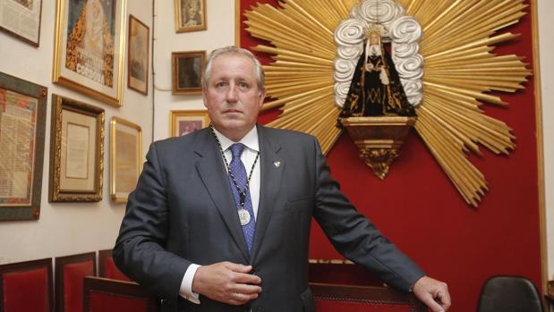 José María Herrero Fernández de Córdova, nuevo hermano mayor de la cofradía de los Dolores