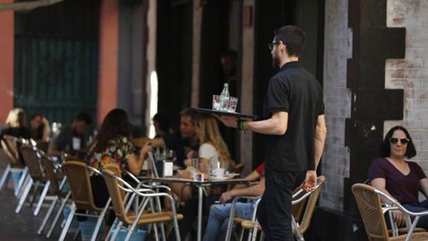 Dos de las vacantes son de camarero/a