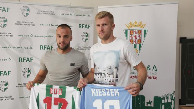 Kieszek, con Edu Ramos en la presentación de 2016
