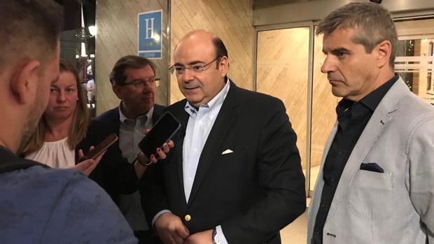 El candidato del PP a la alcaldía de Granada, Sebastián Pérez