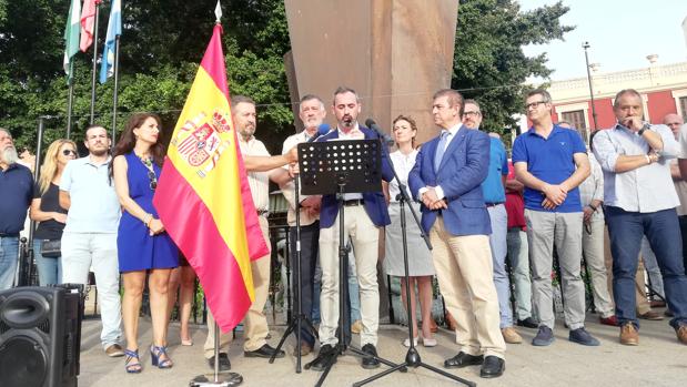 Lectura del manifiesto en apoyo a Borja en el municipio malagueño de Fuengirola