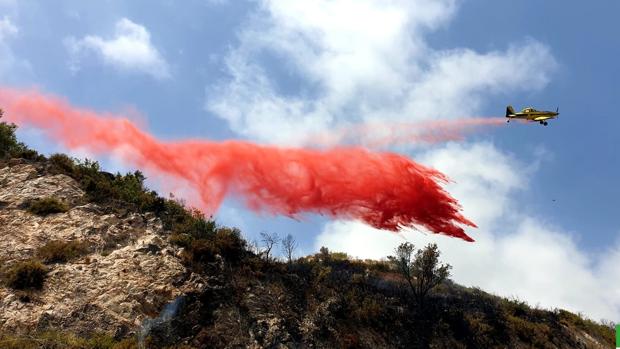 Controlados los incendios forestales en las localidades malagueñas de Ojén y Benalmádena