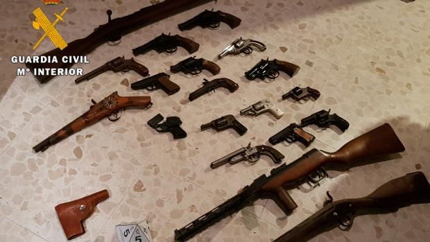 Armas intervenidas por la Guardia Civil de Córdoba en una operación