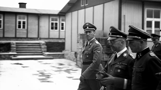 Foto atribuida a Boix en la que se ve a Ernst Kaltenbrunner, responsable de la Gestapo, Henrich Himmler y Franz Ziereis, jefe del campo de Mauthausen