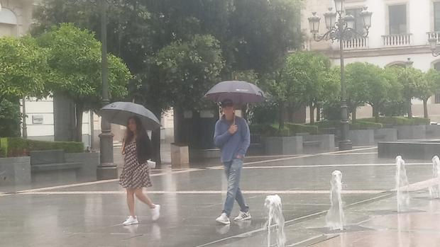 La Plaza de las Tendillas a primera hora del domingo