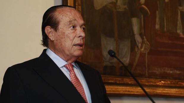 Curro Romero, durante la entrega de los premios en Sevilla