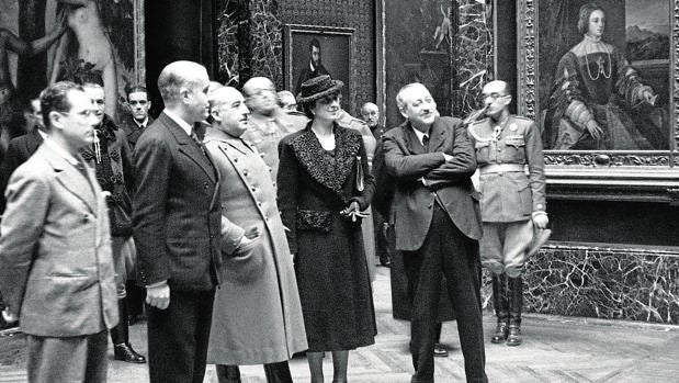Visita de Franco al Museo del Prado el 7 de febrero de 1940