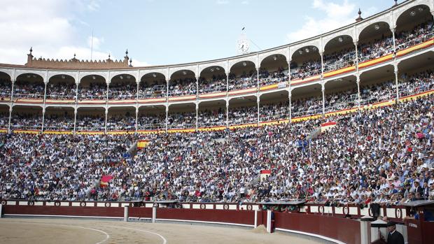 Las Ventas, una tarde de lleno en San Isidro