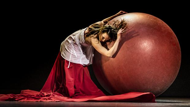 Eleni Ana Circus