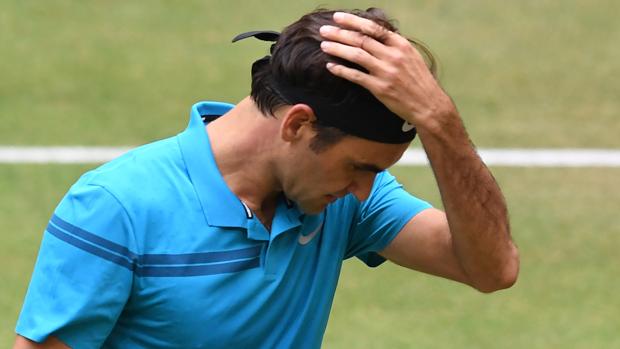 Roger Federer durante el partido ante Borna Coric