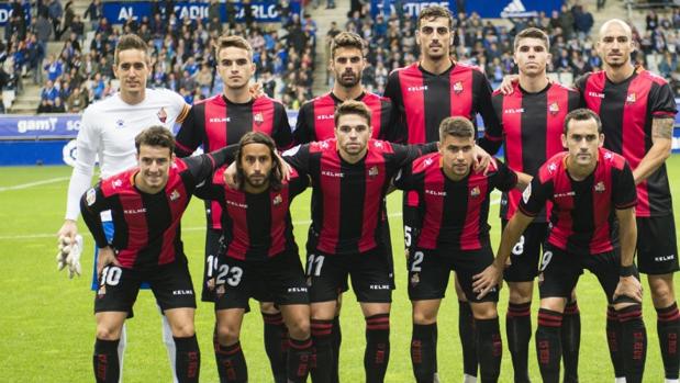 Formación del Reus en su visita al Oviedo