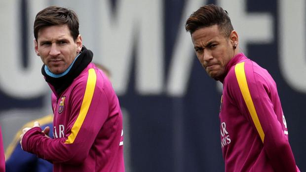 Messi y Neymar, durante un entrenamiento del Barcelona