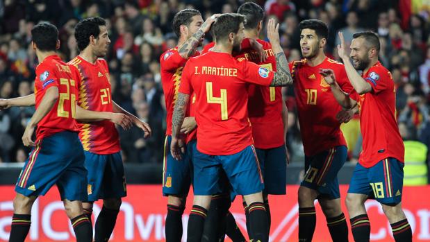 Los jugadores de la selección, en Mestalla
