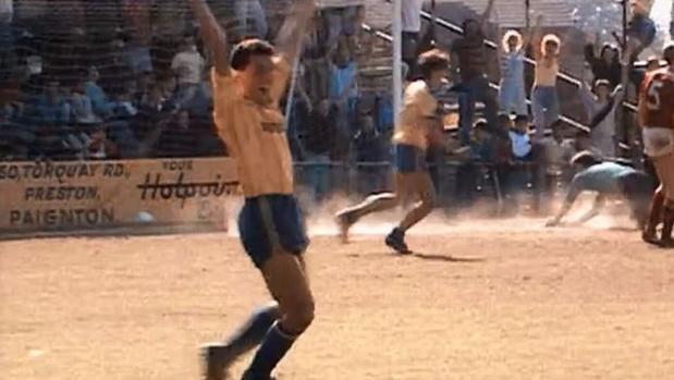 Secuencia del gol de la salvación de Paul Dobson