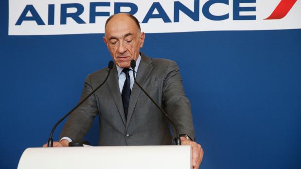 El presidente de la compañía, Jean-Marc Janaillac, anunció el viernes que dejará su cargo