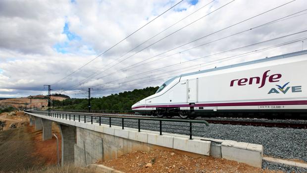 Imagen del recorrido de un tren AVE