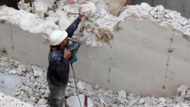 Actualmente trabajan en la construcción de Andalucía unos 194.000 trabajadores