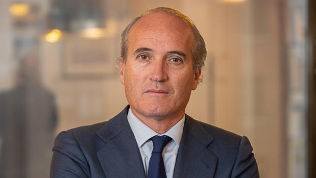 El presidente de Seopan reivindica la necesidad de la colaboración público-privada
