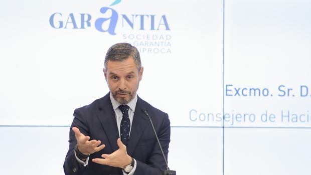 Juan Bravo, consejero de Hacienda, Industria y Energía de la Junta de Andalucía