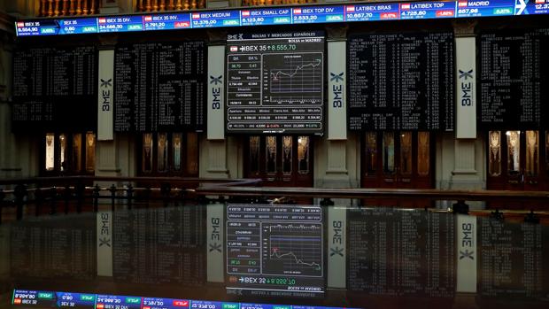 Entre las principales bolsas europeas se registran leves repuntes, a excepción de Milán, por la crisis política en el país