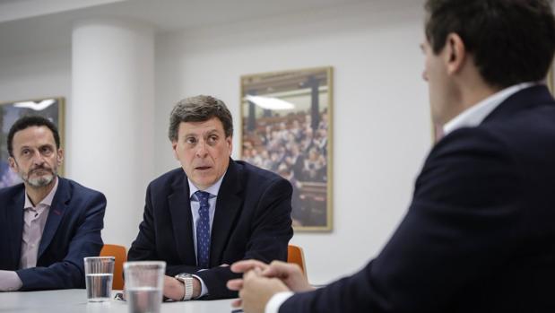 Edmundo Bal, Juan Carlos Quer y Albert Rivera, reunidos ayer en la sede de Cs