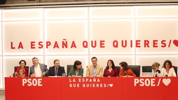 Imagen de la reunión de la dirección socialista de ayer por la tarde