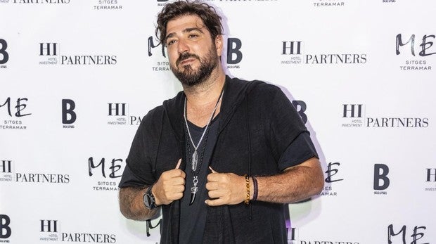 Antonio Orozco en la inauguración del Hotel ME Sitges Terramar