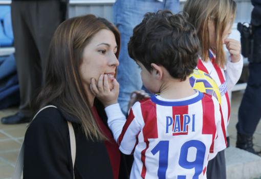 Olalla junto a su hijo Leo