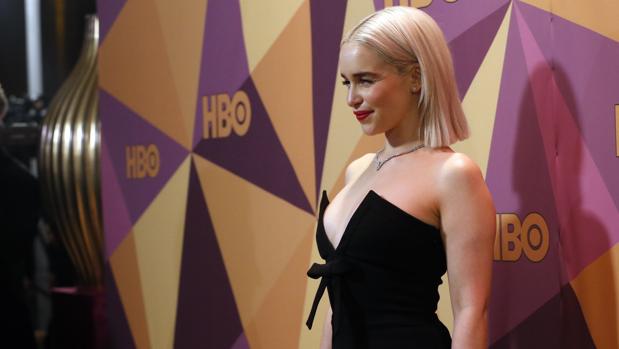 Emilia Clarke, actriz de «Juego de Tronos», durante los Globos de Oro