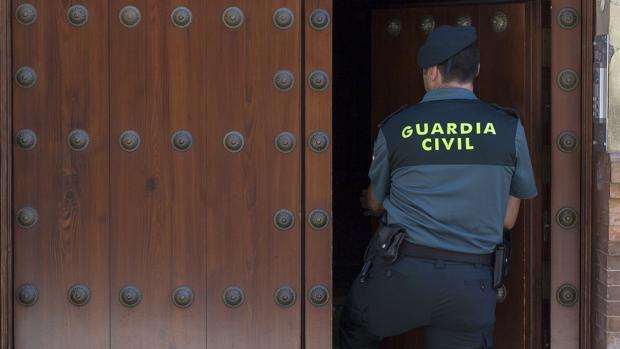 Imagen de una agente de la Guardia Civil