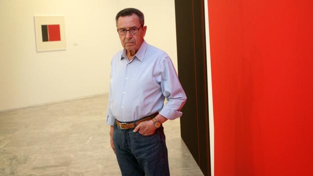 Pepe Soto, en resentacion de la exposicion Campos de color