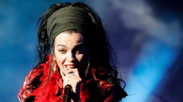 Marinah es el nombre artístico de la cantante de la banda Ojos de Brujo y actuará el viernes