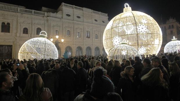 Las bolas de luz en la plaza de San Francisco