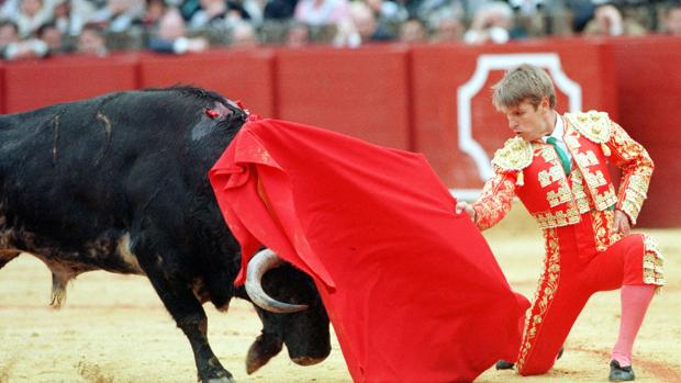 El maestro toreando
